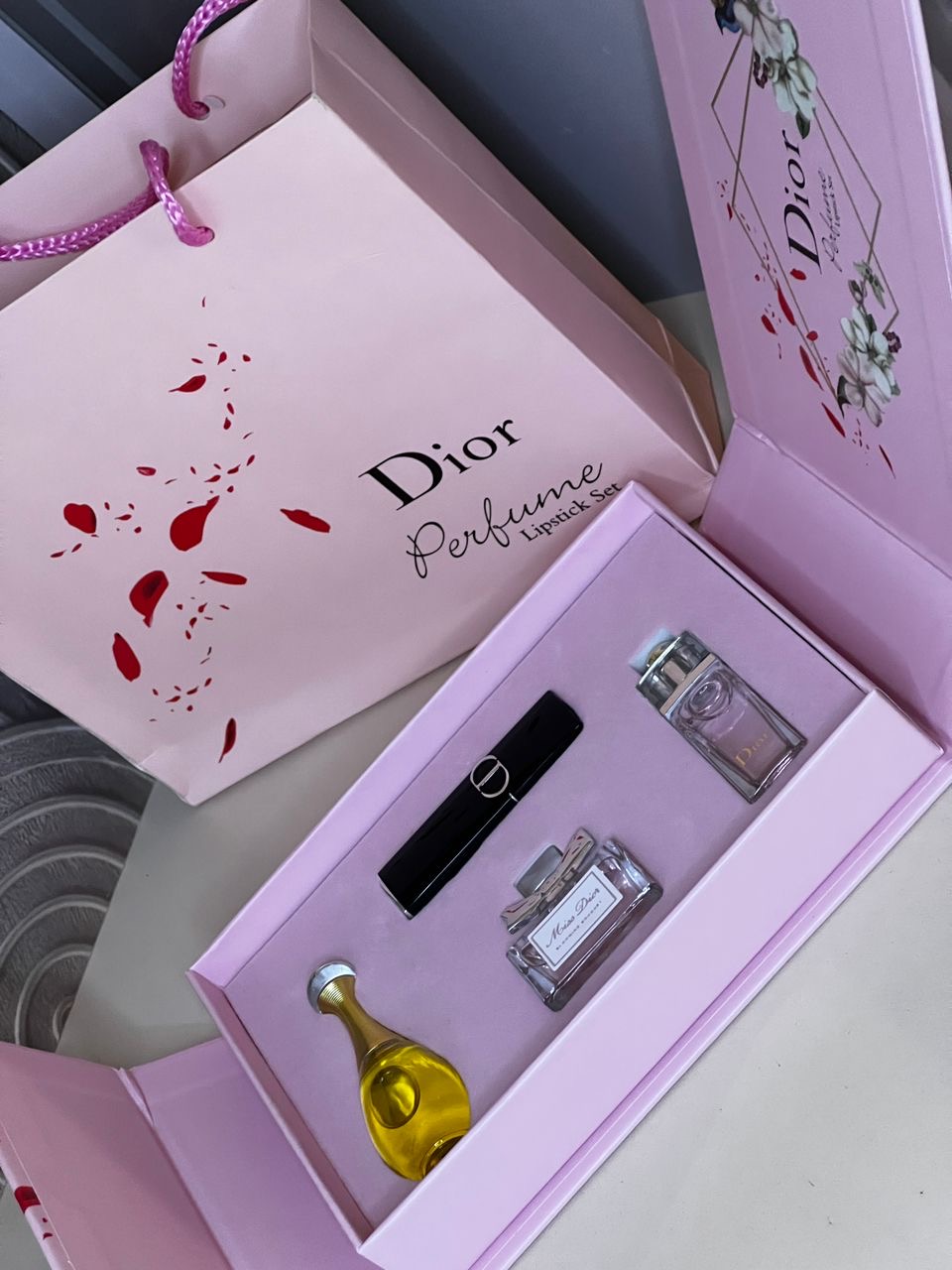 Dior perfume Lipstick set