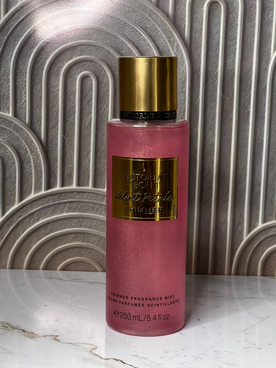 victoria velvet petale shimmer